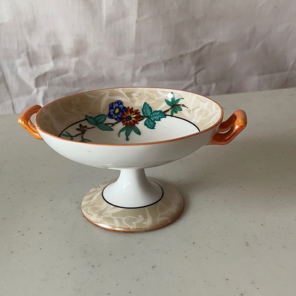 Beautiful Decorative Footed Porcelain Dish Collectibles Vintage
